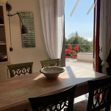 Domus Parva - Con Bio-piscina, Privata E Panoramici Apartment