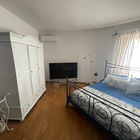 Domus Parva - Con Bio-piscina, Privata E Panoramici Lejlighed Bacoli